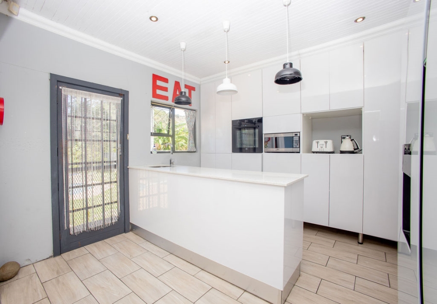 4 Bedroom Property for Sale in Abbotsford Eastern Cape